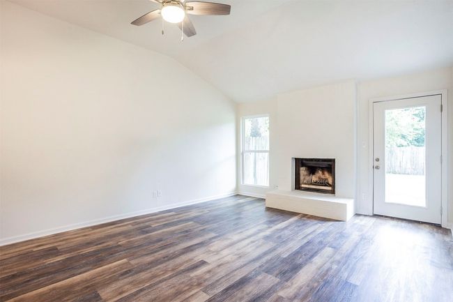 B - 8715 Pineridge Dr, Home with 2 bedrooms, 2 bathrooms and 1 parking in Austin TX | Image 13