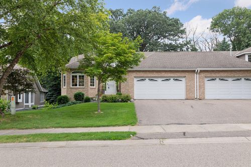 4109 Thornhill Ln, Vadnais Heights, MN, 55127-3688 | Card Image