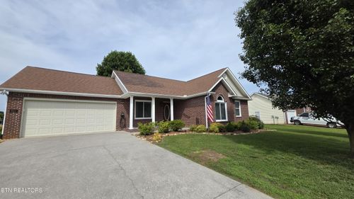 929 Mossy Grove Ln, Maryville, TN, 37801-4102 | Card Image