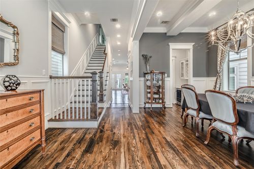 326 W 24th St, Houston, TX, 77008-2035 | Card Image