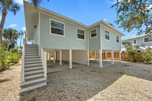 132 Eucalyptus Ct, FORT MYERS BEACH, FL, 33931 | Card Image