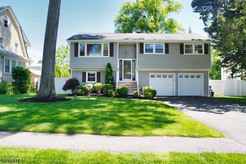 16 Portland Ave, Fanwood, NJ, 07023-1144 | Card Image