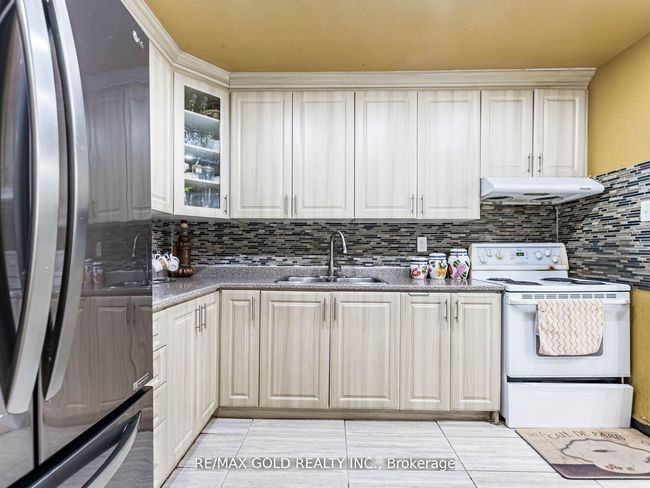 104 - 3555 Derry Rd E, Condo with 3 bedrooms, 2 bathrooms and 1 parking in Mississauga ON | Image 21