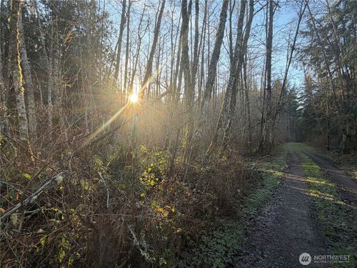 400 House Pl, Camano Island, WA, 98282-8579 | Card Image