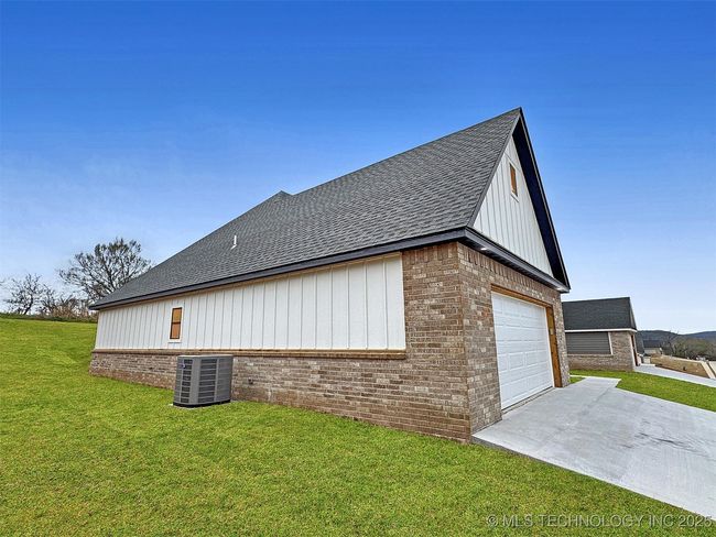 890 E Harlan Dr, House other with 3 bedrooms, 2 bathrooms and null parking in Tahlequah OK | Image 32