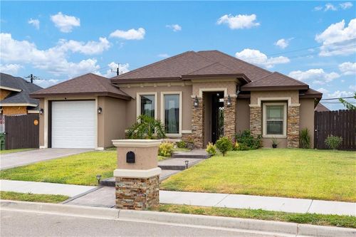 606 San Saba Cir, Rio Grande City, TX, 78582-2052 | Card Image