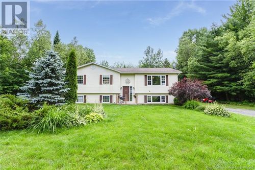27 Dorean St, Waterville-Sunbury, NB, E2V3V7 | Card Image