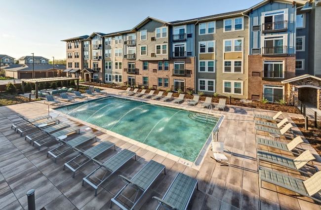 UNIT-1301 - 680 E Algonquin Rd, Condo with 2 bedrooms, 2 bathrooms and 2 parking in Schaumburg IL | Image 25