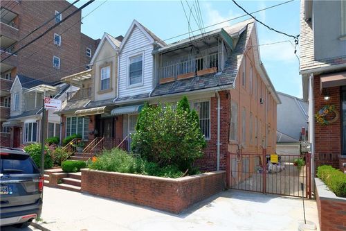 80 Marine Ave, Brooklyn, NY, 11209-6700 | Card Image
