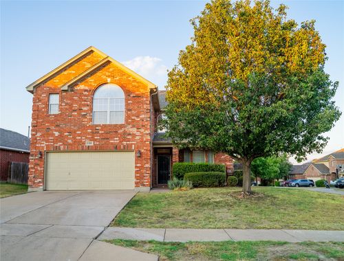 6100 Horse Trap Dr, Fort Worth, TX, 76179-7556 | Card Image