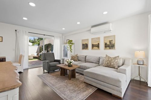 7887 Nightingale Way, San Diego, CA, 92123-2726 | Card Image