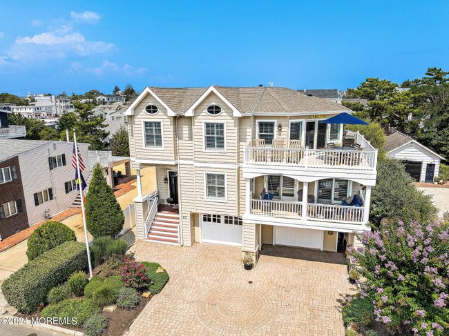 27 17 Th St, House other with 5 bedrooms, 5 bathrooms and null parking in Surf City NJ | Image 6
