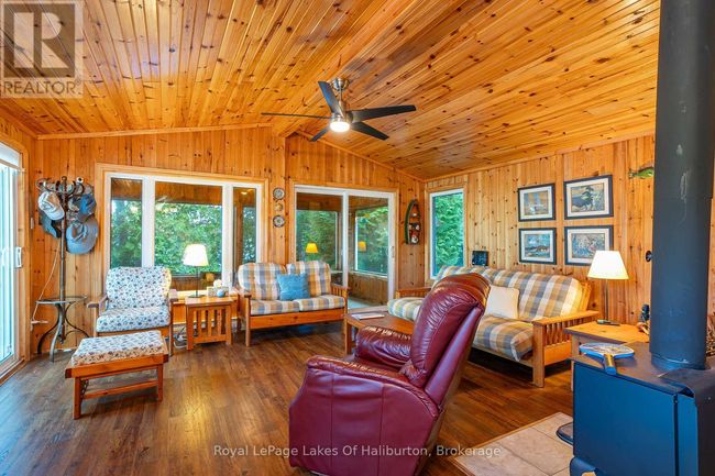 1358 Kushog Lake Rd, House other with 4 bedrooms, 3 bathrooms and 6 parking in Algonquin Highlands ON | Image 17
