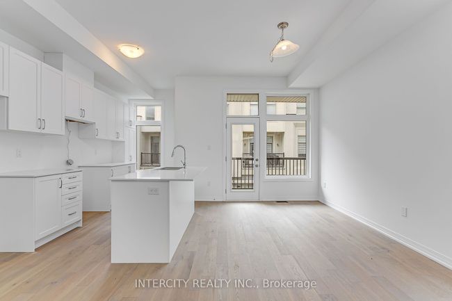 29 Albert Firman Lane, House attached with 3 bedrooms, 4 bathrooms and null parking in Markham ON | Image 11