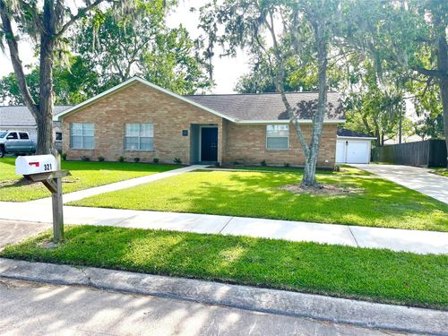 321 Petunia St, Lake Jackson, TX, 77566-4322 | Card Image