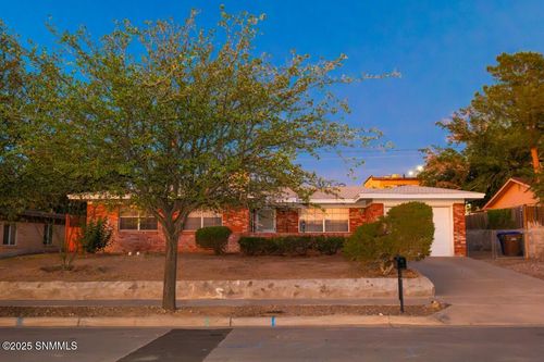 1929 Newton St, Las Cruces, NM, 88001-5158 | Card Image