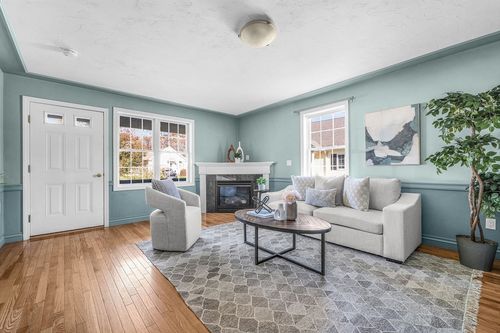 11 Harmony Xing, East Bridgewater, MA, 02333-1198 | Card Image