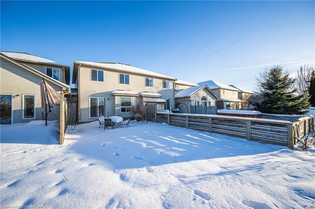 608 Brandenburg Blvd, House other with 3 bedrooms, 2 bathrooms and 2 parking in Waterloo ON | Image 28