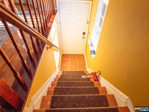 37 Boston Ct, Newark, NJ, 07103-3442 | Card Image