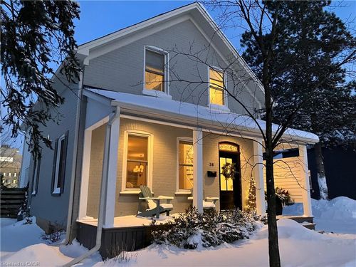 38 Euclid Ave, Waterloo, ON, N2L1Z3 | Card Image