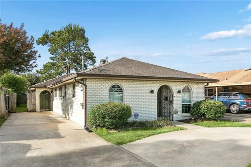 3908 W Metairie Ave, Metairie, LA, 70001-4956 | Card Image