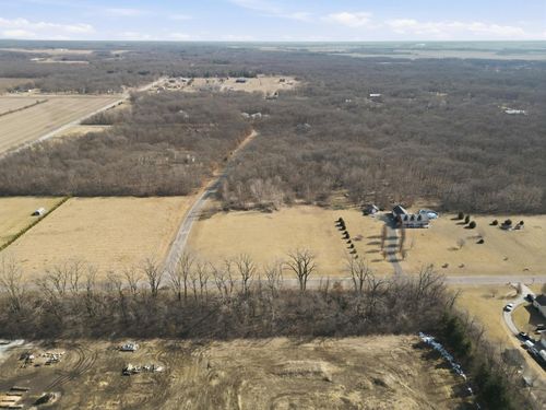 0 56 E, Lake Village, IN, 46349 | Card Image