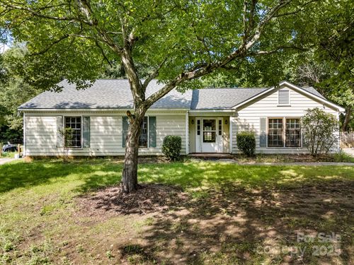 2506 Lawton Bluff Rd, Charlotte, NC, 28226-2943 | Card Image