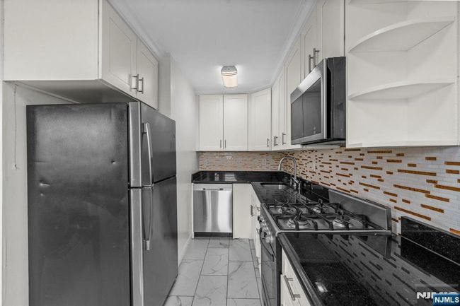8829 Kennedy Blvd, Condo with 2 bedrooms, 1 bathrooms and null parking in North Bergen NJ | Image 21