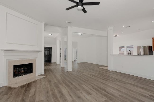 28511 Kevington Ct, House other with 4 bedrooms, 2 bathrooms and 2 parking in Spring TX | Image 7