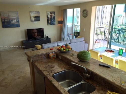 ph2-17555 Atlantic Blvd, Sunny Isles Beach, FL, 33160-2993 | Card Image