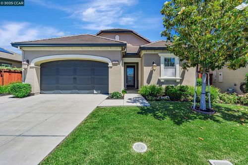 1631 Chianti Ln, Brentwood, CA, 94513 | Card Image