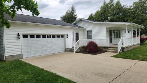 379 Sunset Dr, Chillicothe, OH, 45601-1888 | Card Image
