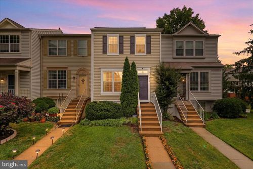 310 Stable View Ter Ne, LEESBURG, VA, 20176-4849 | Card Image