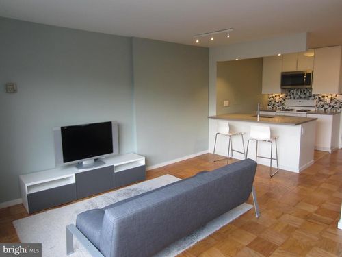 405-2030 F St Nw, WASHINGTON, DC, 20006-4241 | Card Image