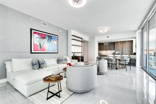 1405-17550 Collins Ave, Sunny Isles Beach, FL, 33160-2867 | Card Image