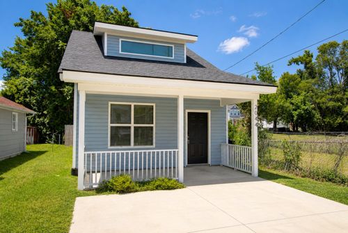 2044 Echo Ave, North Charleston, SC, 29405-8174 | Card Image