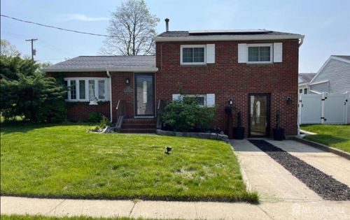 42 Albert Dr, Parlin, NJ, 08859-1831 | Card Image