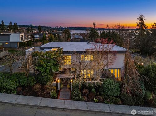 7 10th Ave, Kirkland, WA, 98033-5406 | Card Image
