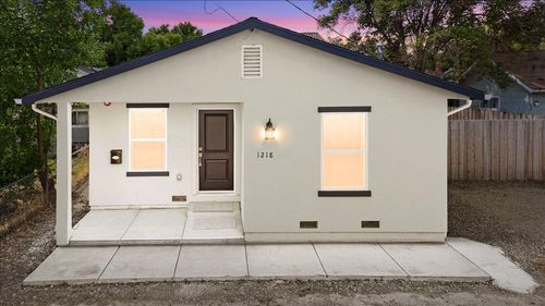 1218 Maple St, Marysville, CA, 95901-4719 | Card Image