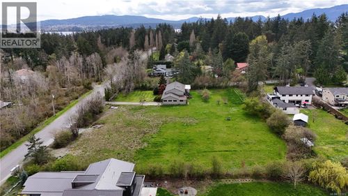 10826 Derrick Rd, North Saanich, BC, V8L5M5 | Card Image