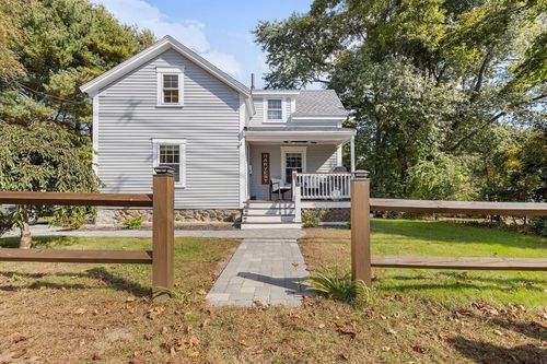 39 Burley St, Danvers, MA, 01923-2559 | Card Image