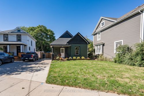 69 York St, St. Catharines, ON, L2R6C6 | Card Image