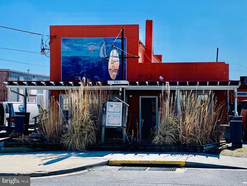 901 W Main St, Crisfield, MD, 21817-1015 | Card Image