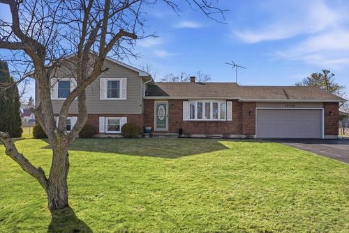 38546 N Pine Ave, Beach Park, IL, 60099-3440 | Card Image