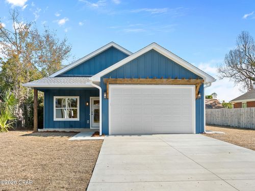 2411 E 16th St, Panama City, FL, 32405-6303 | Card Image