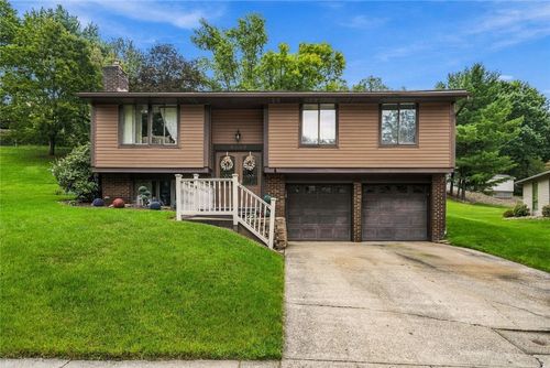 6119 Chatham Dr, Aliquippa, PA, 15001-4801 | Card Image