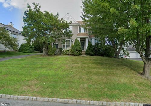 2453 Fringe Ln, Forks Twp, PA, 18040-6201 | Card Image