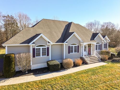40 Sycamore Ln, Westport, MA, 02790 | Card Image