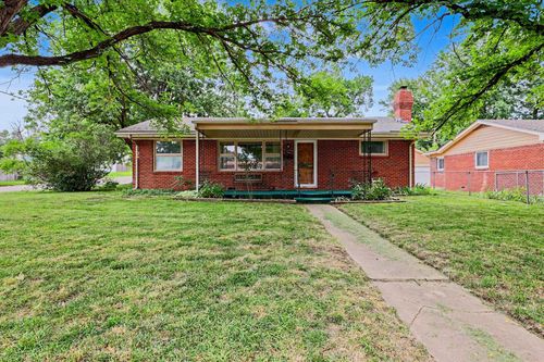 1156 N Lakeview Dr, Derby, KS, 67037-2738 | Card Image