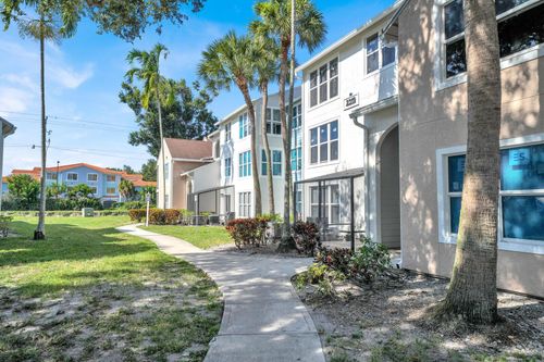 22-2319 N Congress Ave, Boynton Beach, FL, 33426-8610 | Card Image